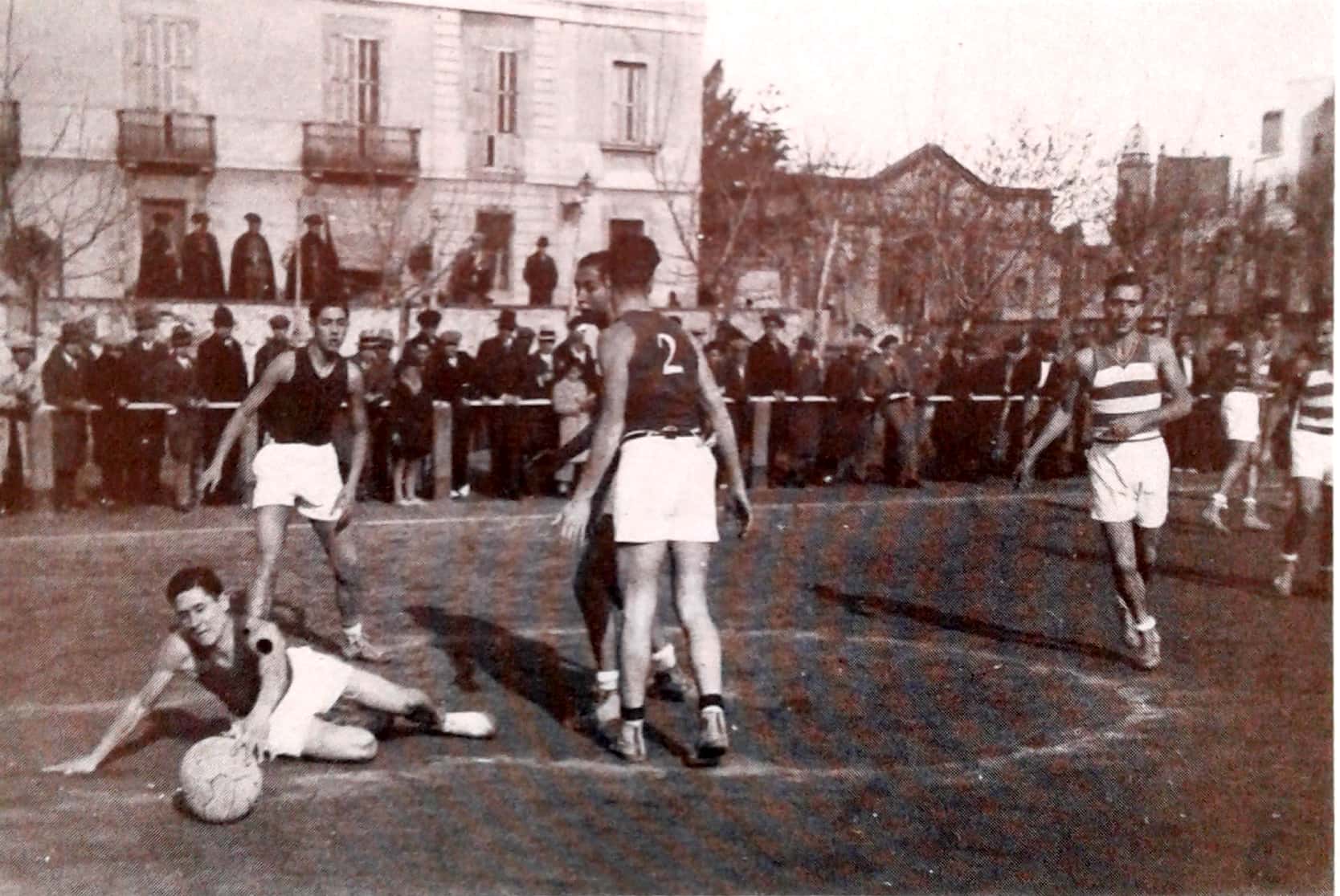 Equipo basquet FCBarcelona temporada 1926 jugant