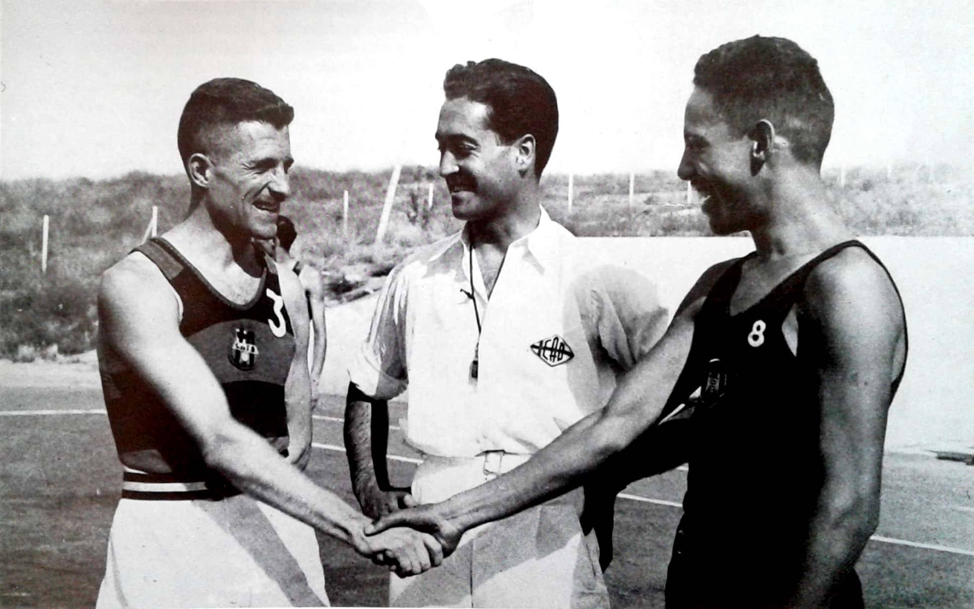 Pedro Carreras 70 Fernando Font antes del comienzo de un partido