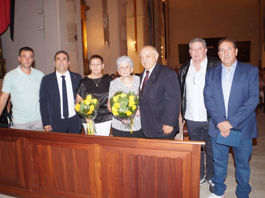 Entrega flors vidua i familiars 2