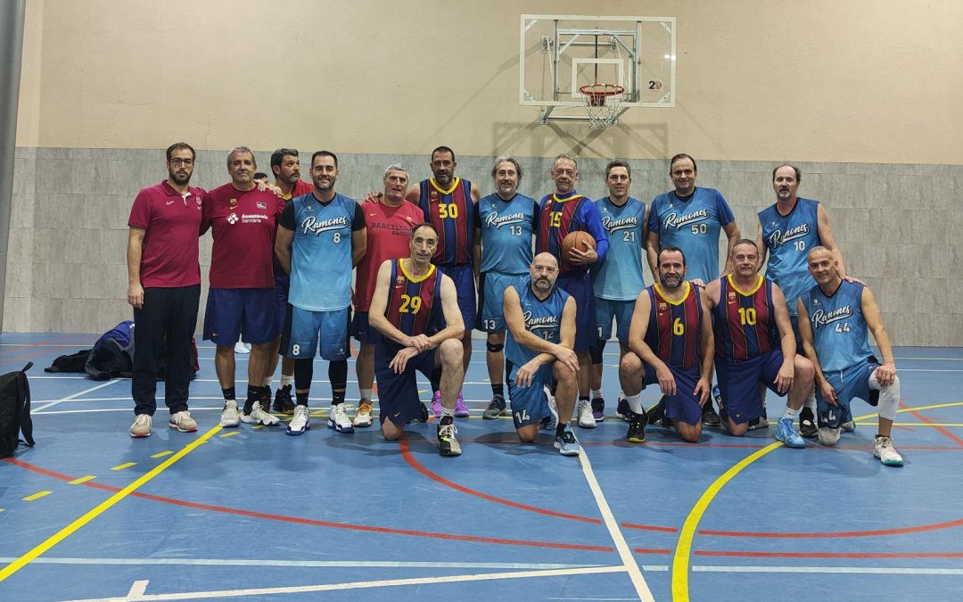 Foto grup Equip B Veterans FCB i Ramons dilluns 2 desembre de 2024
