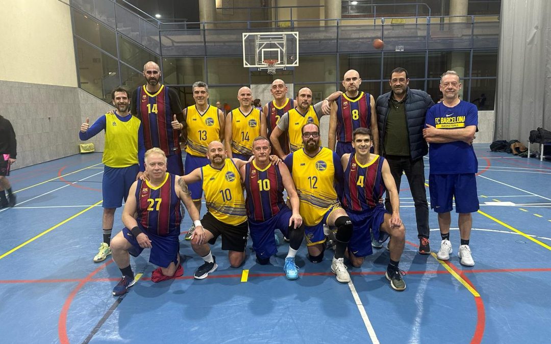Foto grup partit Veterans Basquet FCB B i Guarriors el 17 de febrer de 2025